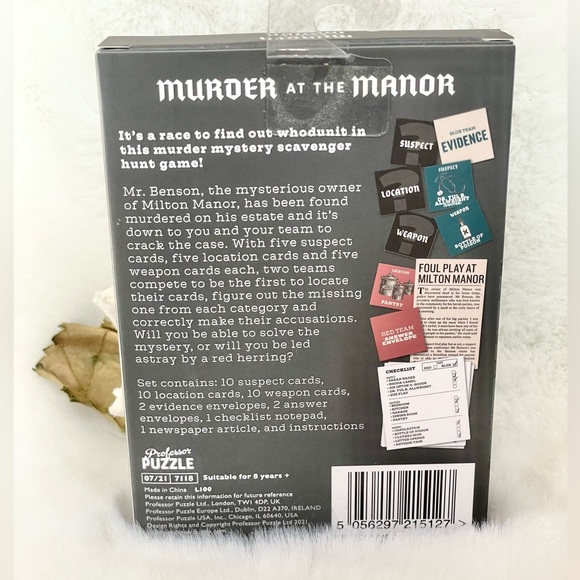New w/tags MURDER MYSTERY GAME “Murder at the Manor” Race against the other team - Picture 2 of 4